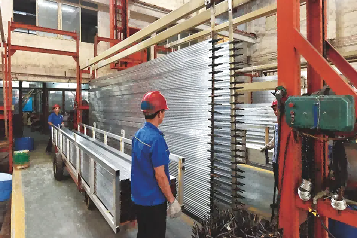 High-quality aluminum door factory with competitive pricing